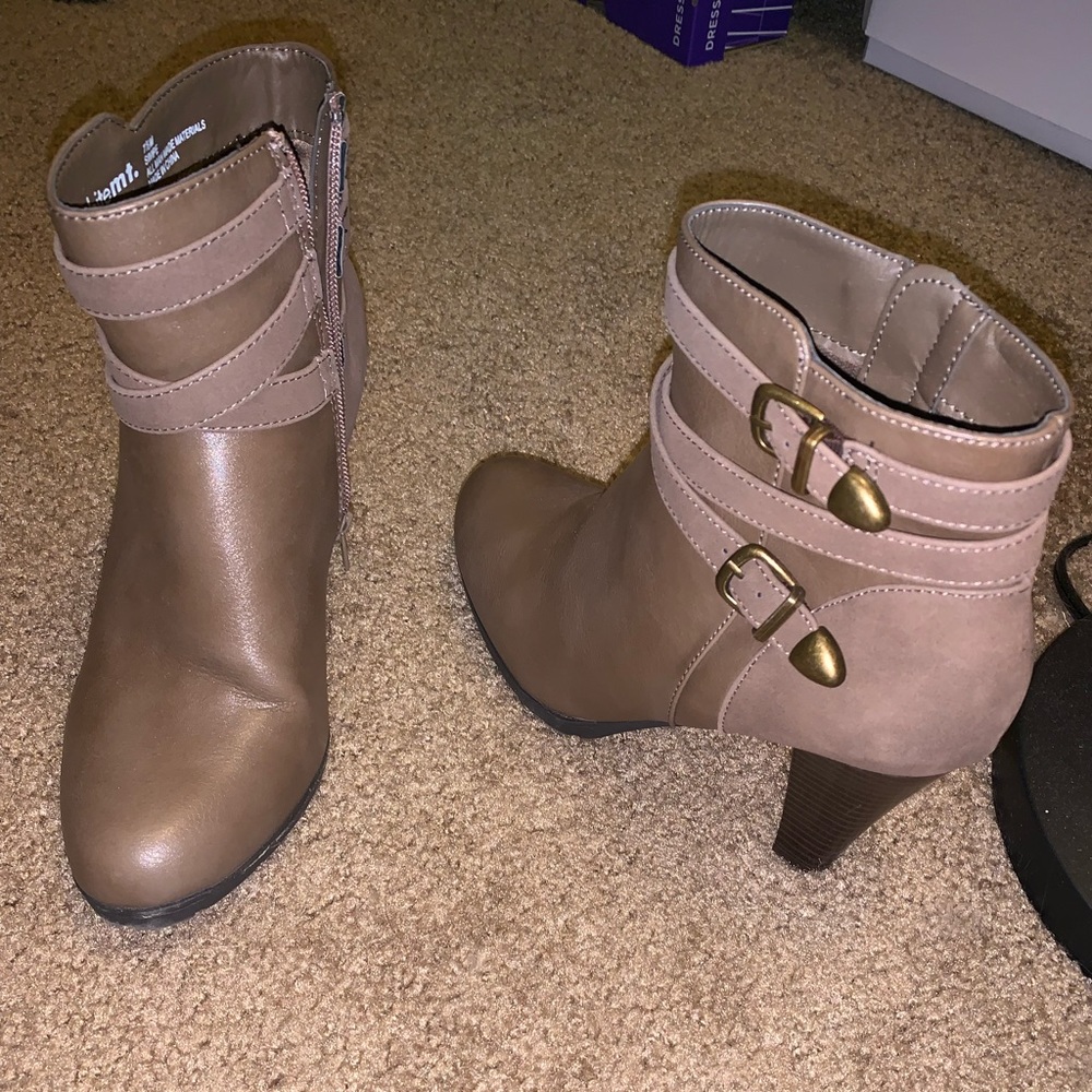 Boot heels
